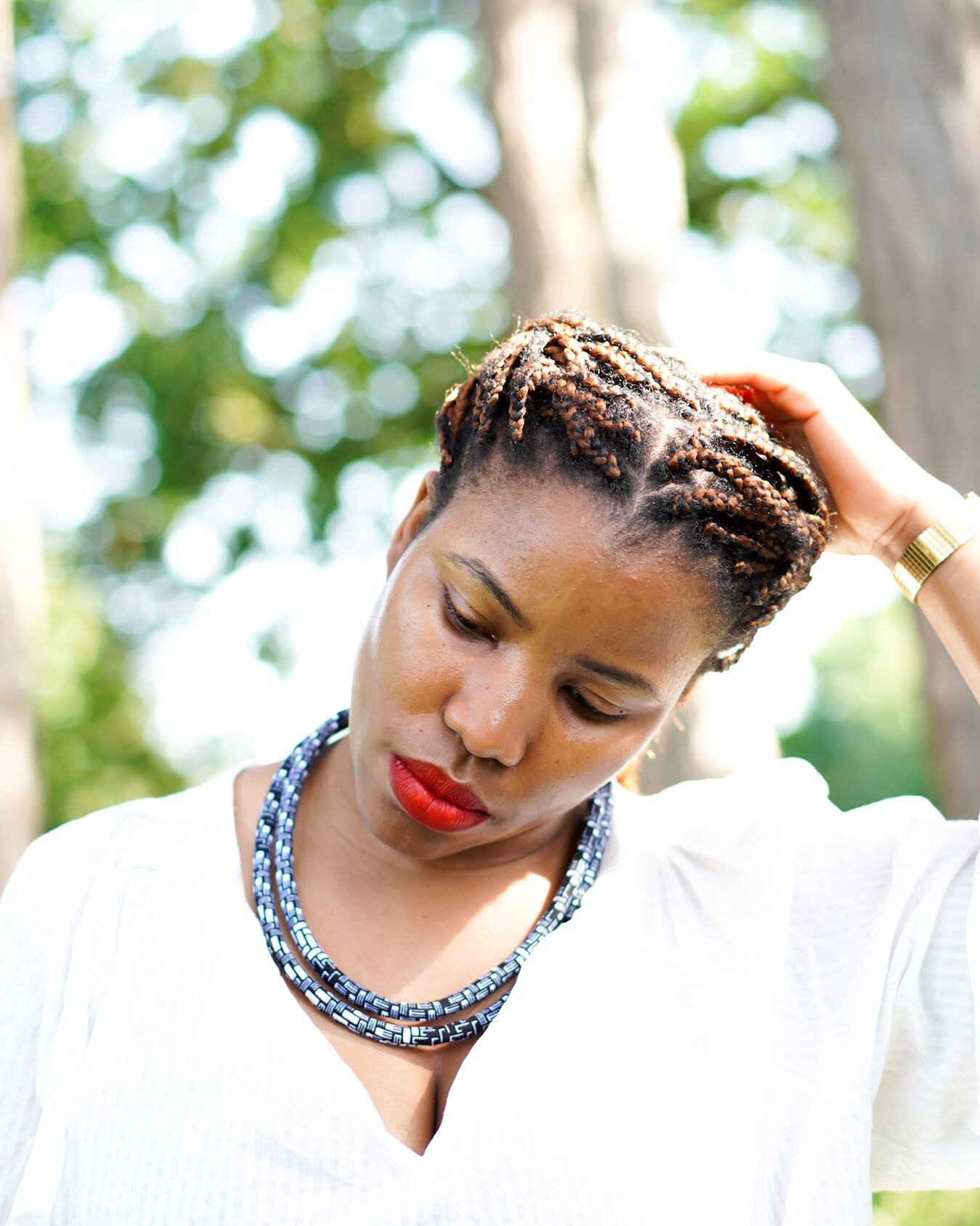 It&rsquo;s all about accessorising and embellishments using Ankara fabric. I&rsquo;ve made so many accessories using Ankara and this neckpiece is a first. There are many more ideas on the hashtag #sewankarafabric #sewankarafabric21 
thanks so much t