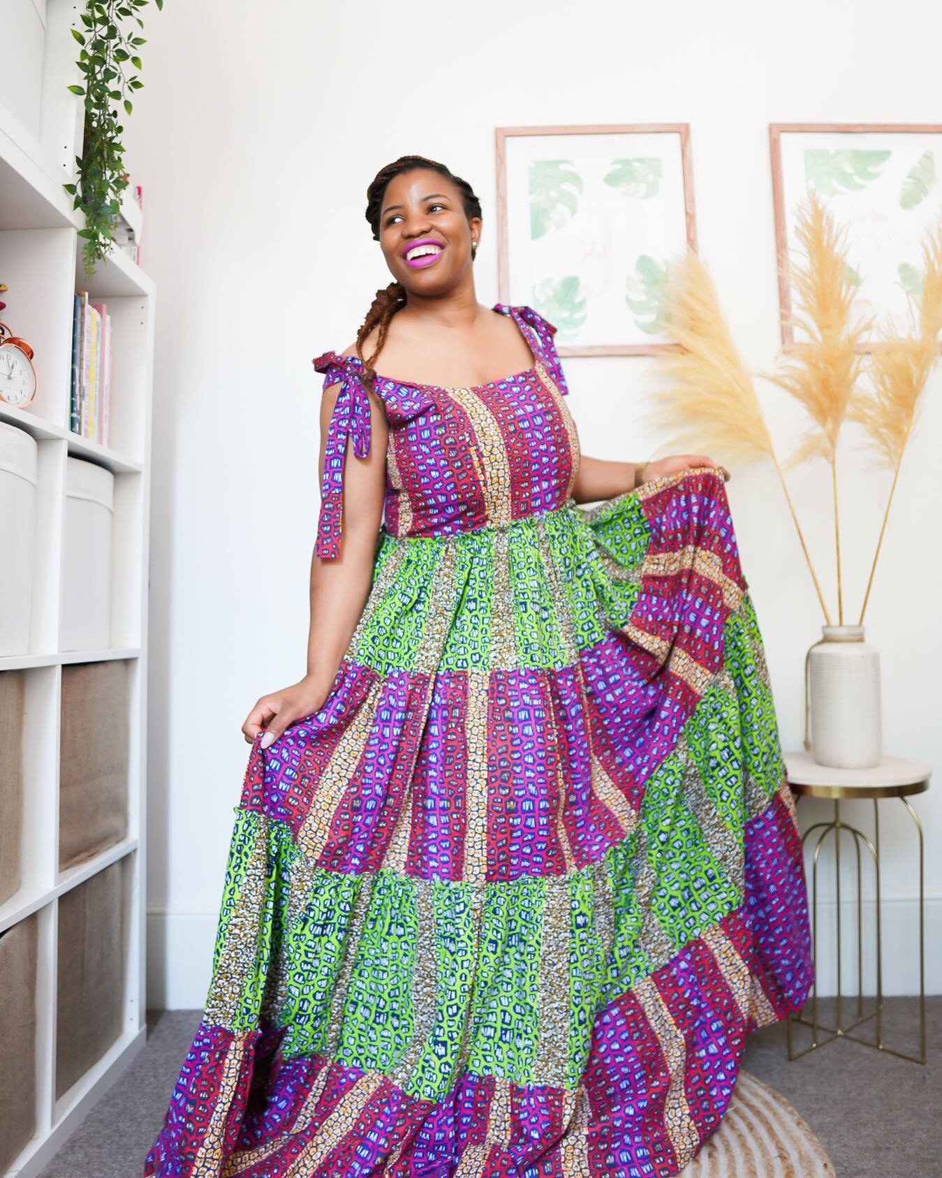 I have a younger sister who would rather I hated this dress I stitched up last summer because she wants it! Well, I better rock it before she can have it because it&rsquo;s a SHOWSTOPPER!!! 
Phew, folks! Ankara Appreciation Week has been such an ins